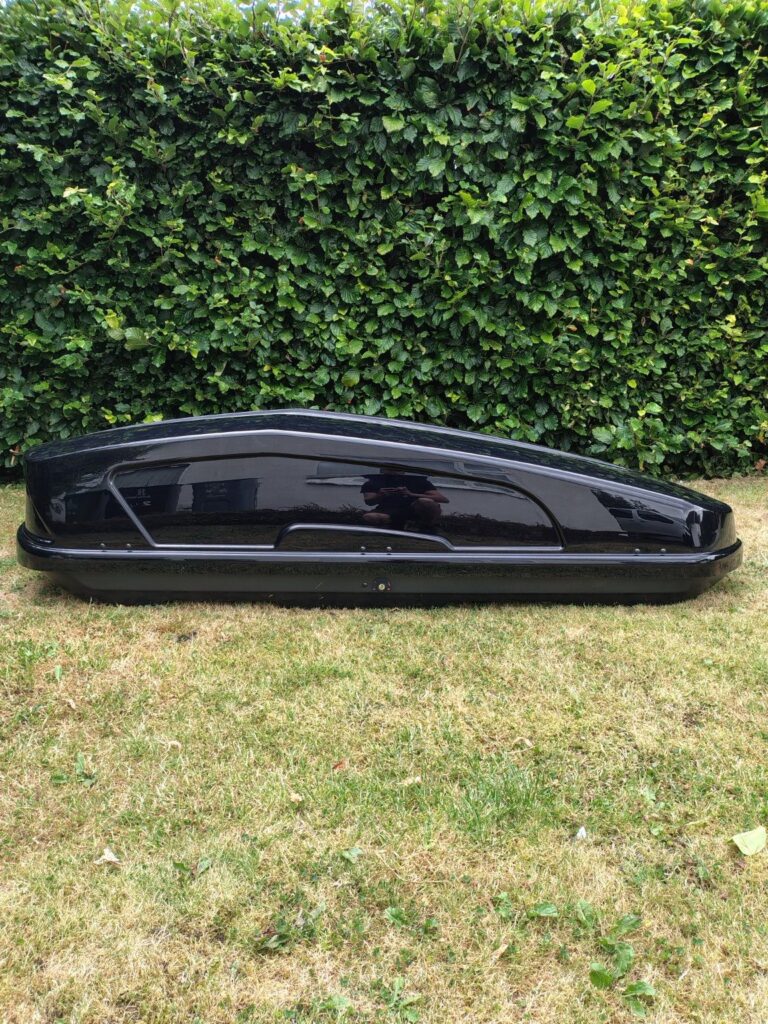 Halfords Advanced 580L Roof Box Hire – Macclesfield